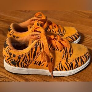 Nike Dunk Low Next Nature Tiger Stripes Toddler Sneakers DZ5633-800 Size 11C